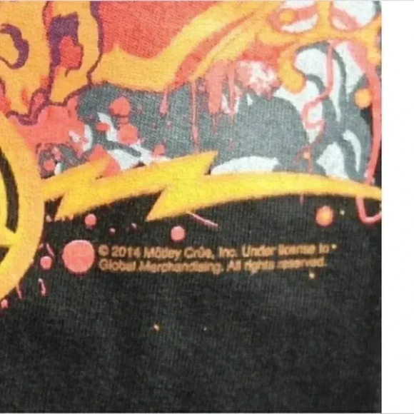 New 2014 MENS Motley Crue Concert Graphic Skull T-Shirt Large - Picture 2 of 2